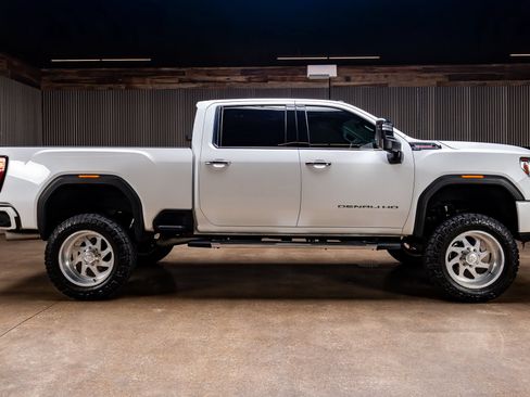 Used 2021 GMC Sierra 2500 Denali w/ Denali Ultimate Package AWD/4WD image 10