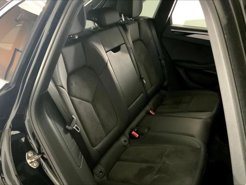 Used 2020 Porsche Macan image 19