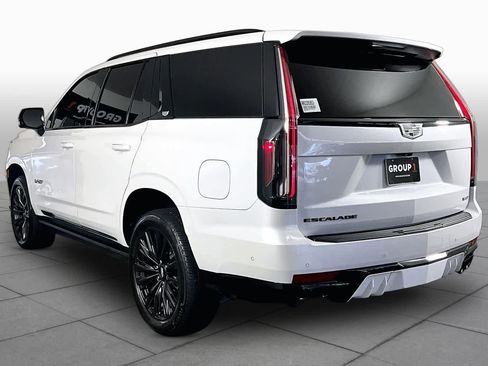 Used 2024 Cadillac Escalade V w/ LPO, ONYX Package AWD/4WD image 12
