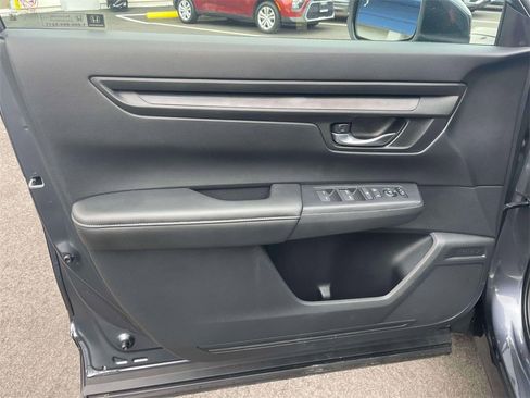 Certified 2025 Honda CR-V EX image 15