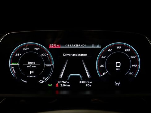 Used 2021 Audi e-tron Premium Plus w/ Premium Plus Package AWD/4WD image 11