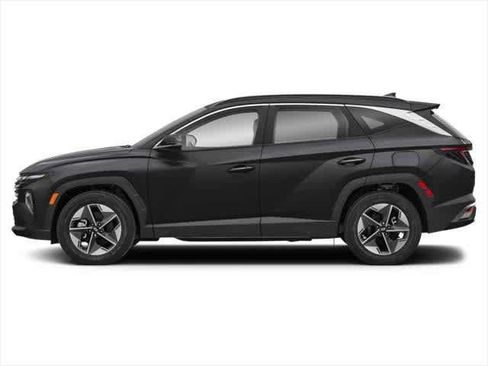 Used 2025 Hyundai Tucson SEL FWD image 3