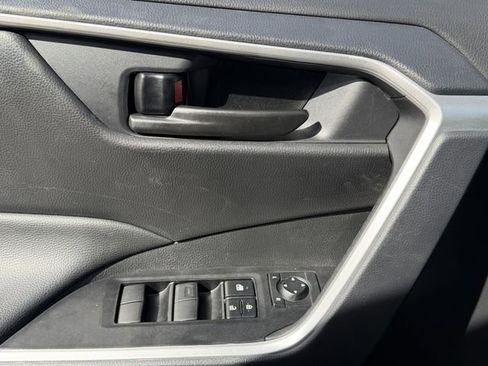 Certified 2025 Toyota RAV4 LE image 22