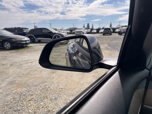 Used 2023 Tesla Model 3 Standard Range image 20