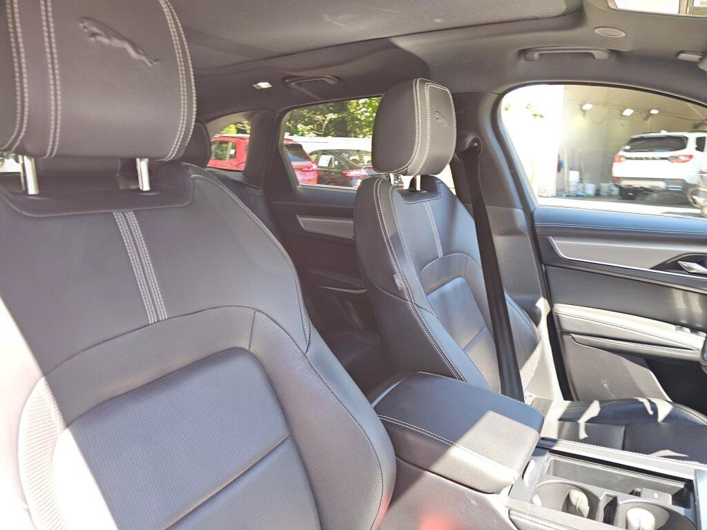 Used 2025 Jaguar F-PACE R-Dynamic S AWD/4WD image 46