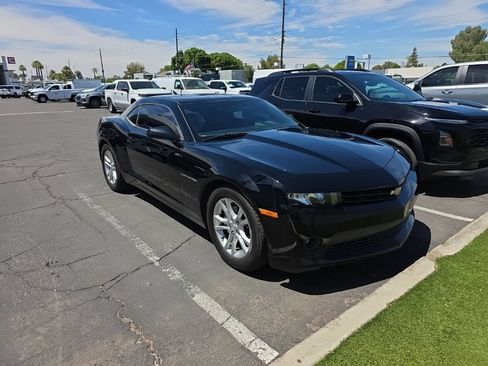 Used 2015 Chevrolet Camaro LT RWD image 2