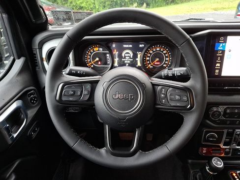 Certified 2026 Jeep Wrangler Unlimited Sport AWD/4WD image 18