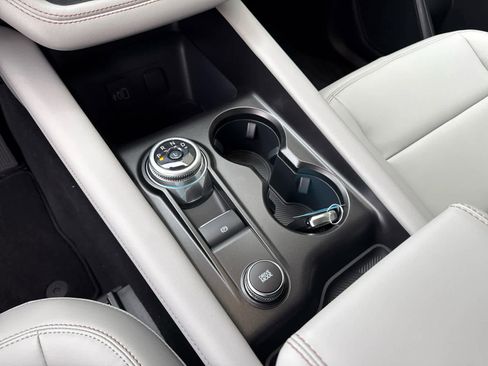 New 2026 Ford Explorer Active w/ Active Comfort Package image 15