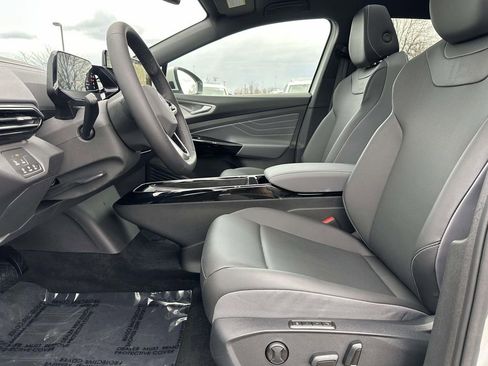 Used 2023 Volkswagen ID.4 Pro S Plus image 10