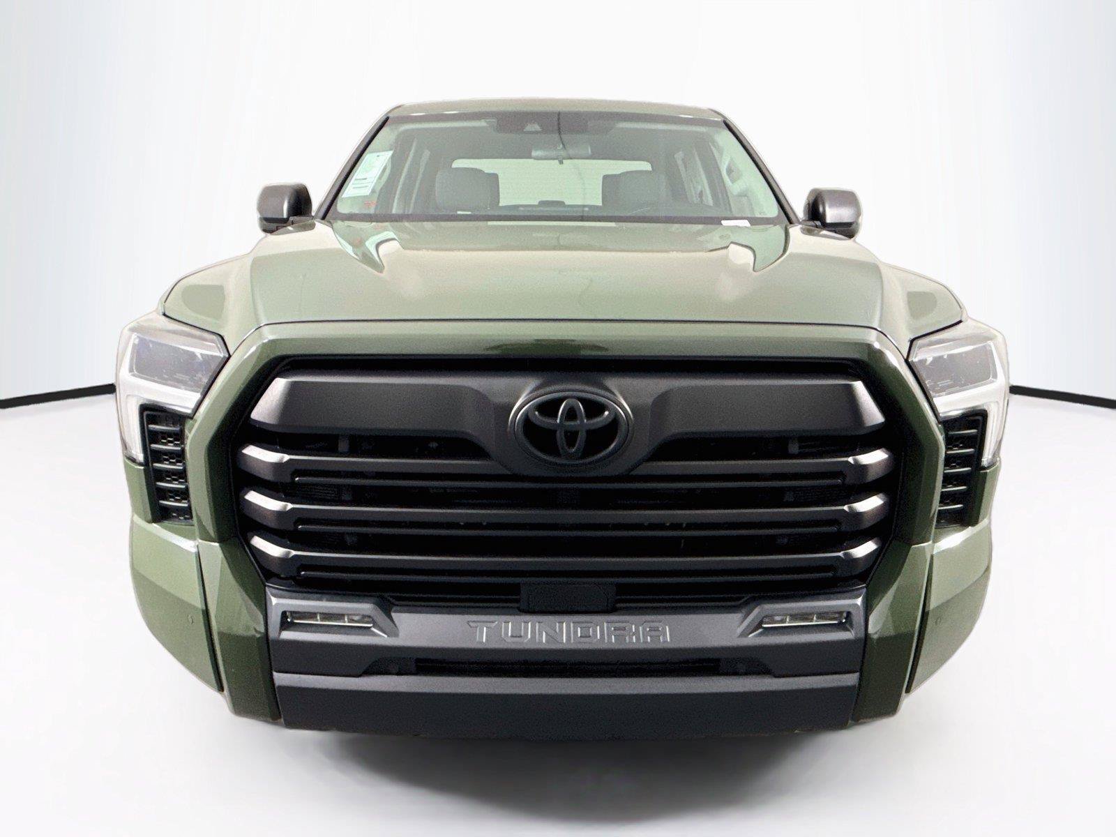 Used 2023 Toyota Tundra SR5 w/ SR5 Convenience Package AWD/4WD image 8