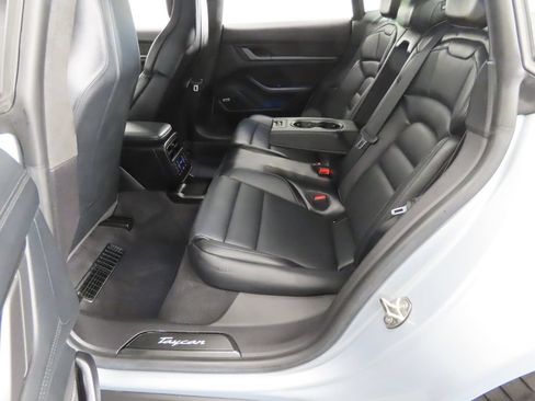 Certified 2021 Porsche Taycan Turbo S w/ Premium Package AWD/4WD image 43
