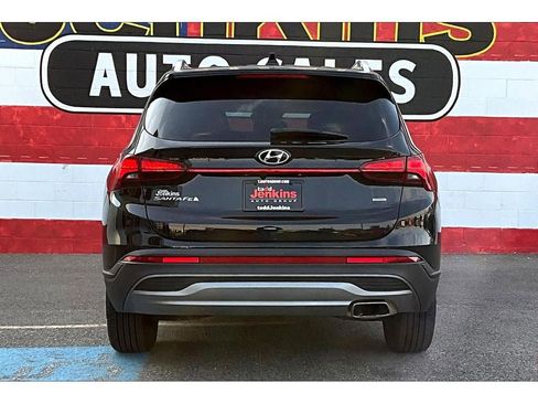 Used 2023 Hyundai Santa Fe SEL image 4