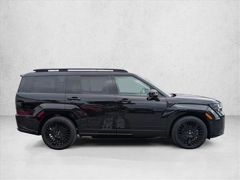 Used 2025 Hyundai Santa Fe Calligraphy image 4