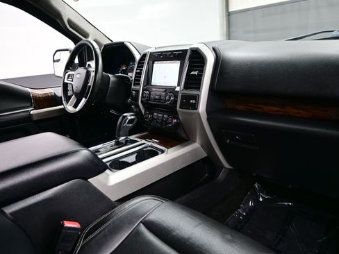 Used 2018 Ford F150 Lariat w/ Trailer Tow Package AWD/4WD image 15