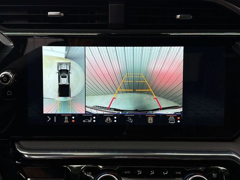 Used 2025 GMC Sierra 3500 Denali w/ Denali Reserve Package image 32