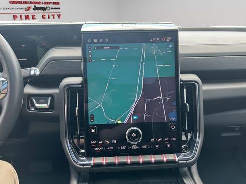 Used 2025 GMC Yukon AT4 Ultimate w/ LPO, Floor Liner Package AWD/4WD image 18