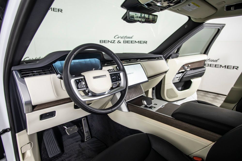 Used 2024 Land Rover Range Rover SE AWD/4WD image 20