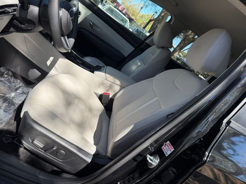 Used 2025 Hyundai Tucson SEL image 24