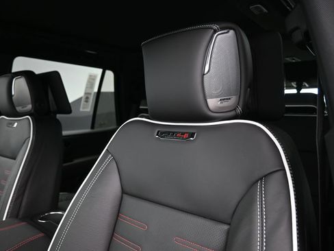 New 2026 GMC Yukon AT4 Ultimate AWD/4WD image 22