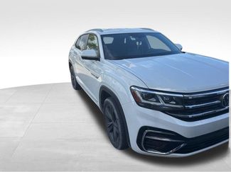 Used 2021 Volkswagen Atlas Cross Sport SE w/ V6 Towing Package FWD video 2