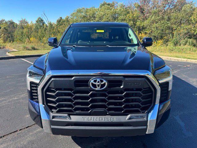 Used 2022 Toyota Tundra SR5 w/ TRD Off-Road Premium Package AWD/4WD image 8