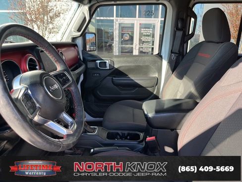 Used 2022 Jeep Wrangler Unlimited Rubicon w/ Steel Bumper Group image 3