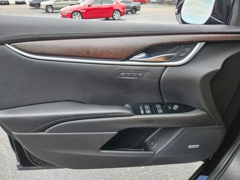 Used 2019 Cadillac XTS Luxury FWD image 30