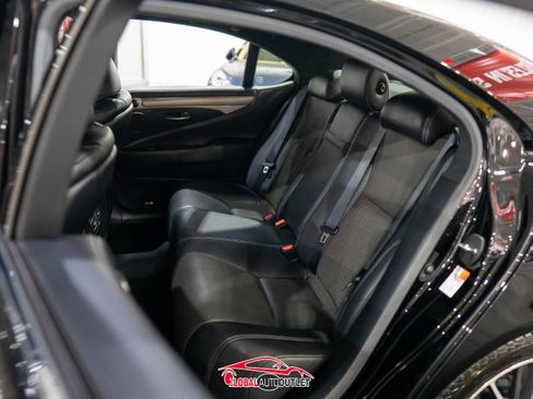 Used 2016 Lexus LS 460 AWD w/ F Sport Package image 20