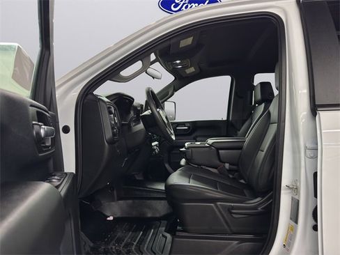 Used 2021 Chevrolet Silverado 2500 W/T w/ WT Convenience Package image 9