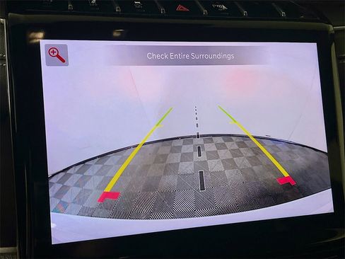 Used 2023 Jeep Grand Cherokee Limited image 13