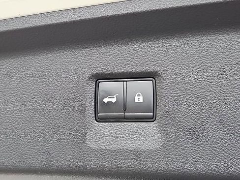 Certified 2023 INFINITI QX60 Luxe w/ Performance Audio Package image 30