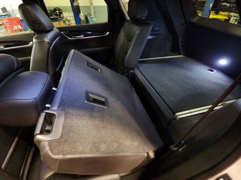 Used 2020 Cadillac XT5 Premium Luxury image 36