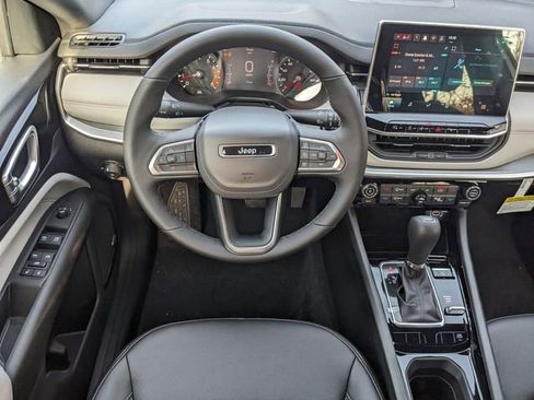 New 2025 Jeep Compass Limited w/ Sun & Sound Group image 12