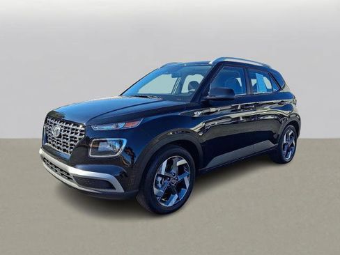 Certified 2024 Hyundai Venue SEL image 3
