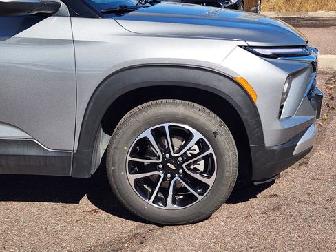 Used 2025 Chevrolet TrailBlazer LT image 29