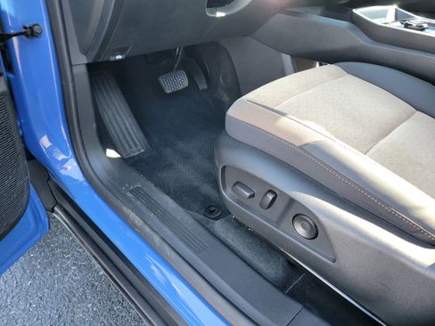 Certified 2026 Chevrolet Equinox ACTIV w/ Convenience Package III image 27