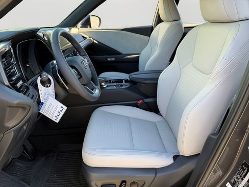 Certified 2026 Lexus TX 350 AWD w/ Technology Package image 16