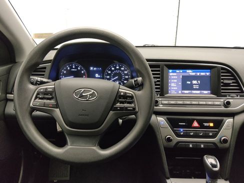 Used 2018 Hyundai Elantra SEL image 22