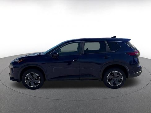 Used 2025 Nissan Rogue SV image 9