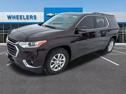 Used 2020 Chevrolet Traverse LT image 1
