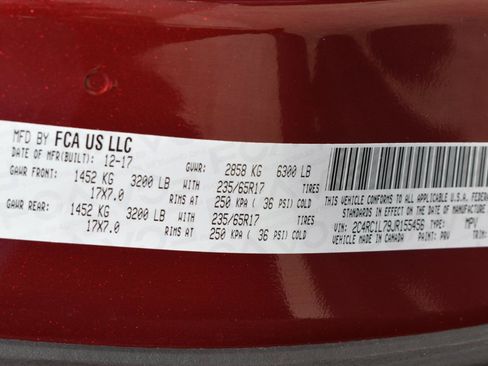 Used 2018 Chrysler Pacifica Touring-L FWD image 52