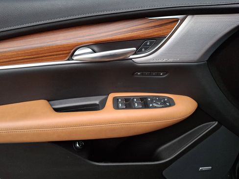 Used 2023 Cadillac XT5 Premium Luxury image 12