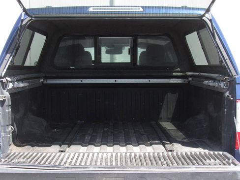 Used 2016 Nissan Titan SV AWD/4WD image 8