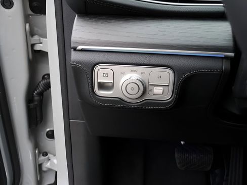 New 2026 Mercedes-Benz GLE 450 4MATIC image 37