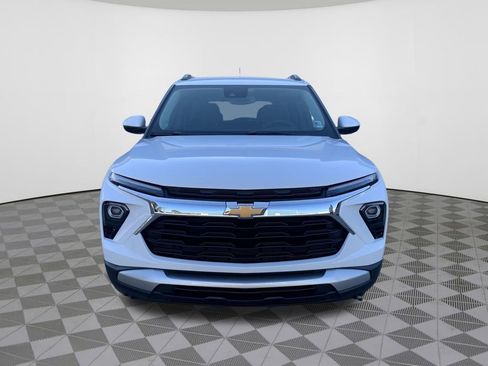 New 2025 Chevrolet TrailBlazer LT w/ Convenience Package FWD image 3