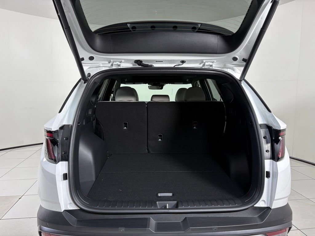 New 2026 Hyundai Tucson Limited FWD image 25