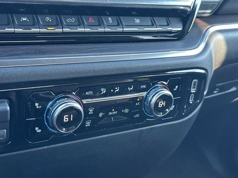 Used 2025 GMC Sierra 1500 SLT image 27