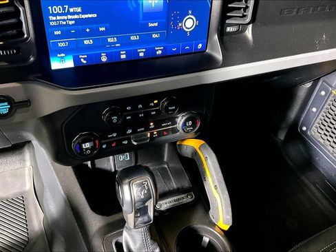 Used 2023 Ford Bronco Badlands AWD/4WD image 25