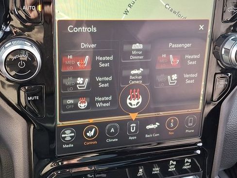Used 2021 RAM 1500 Laramie w/ Sport Appearance Package AWD/4WD image 28