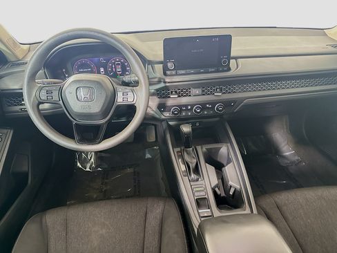 Used 2023 Honda Accord EX image 17